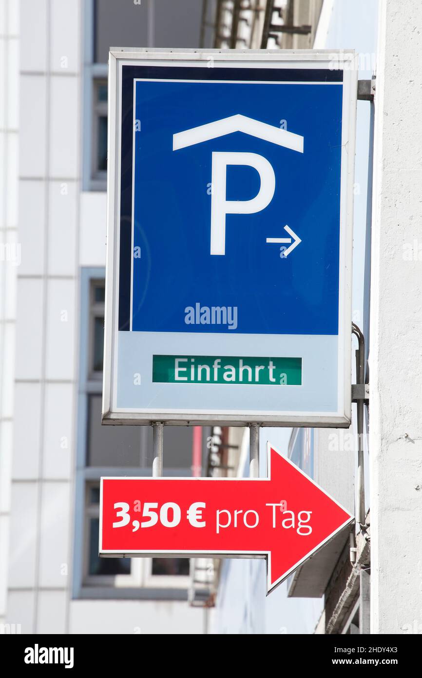 Entrance fees sign hires stock photography and images Alamy