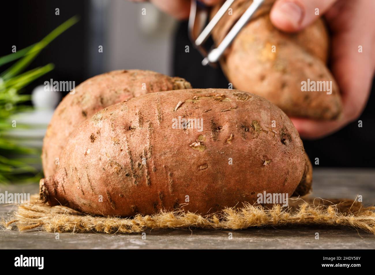 Peeling yam hires stock photography and images Alamy