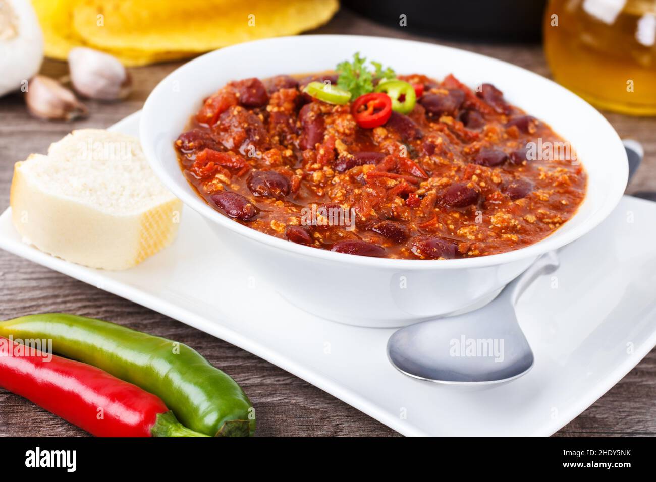 chili con carne, bean stew, chili con carnes, bean stews Stock Photo
