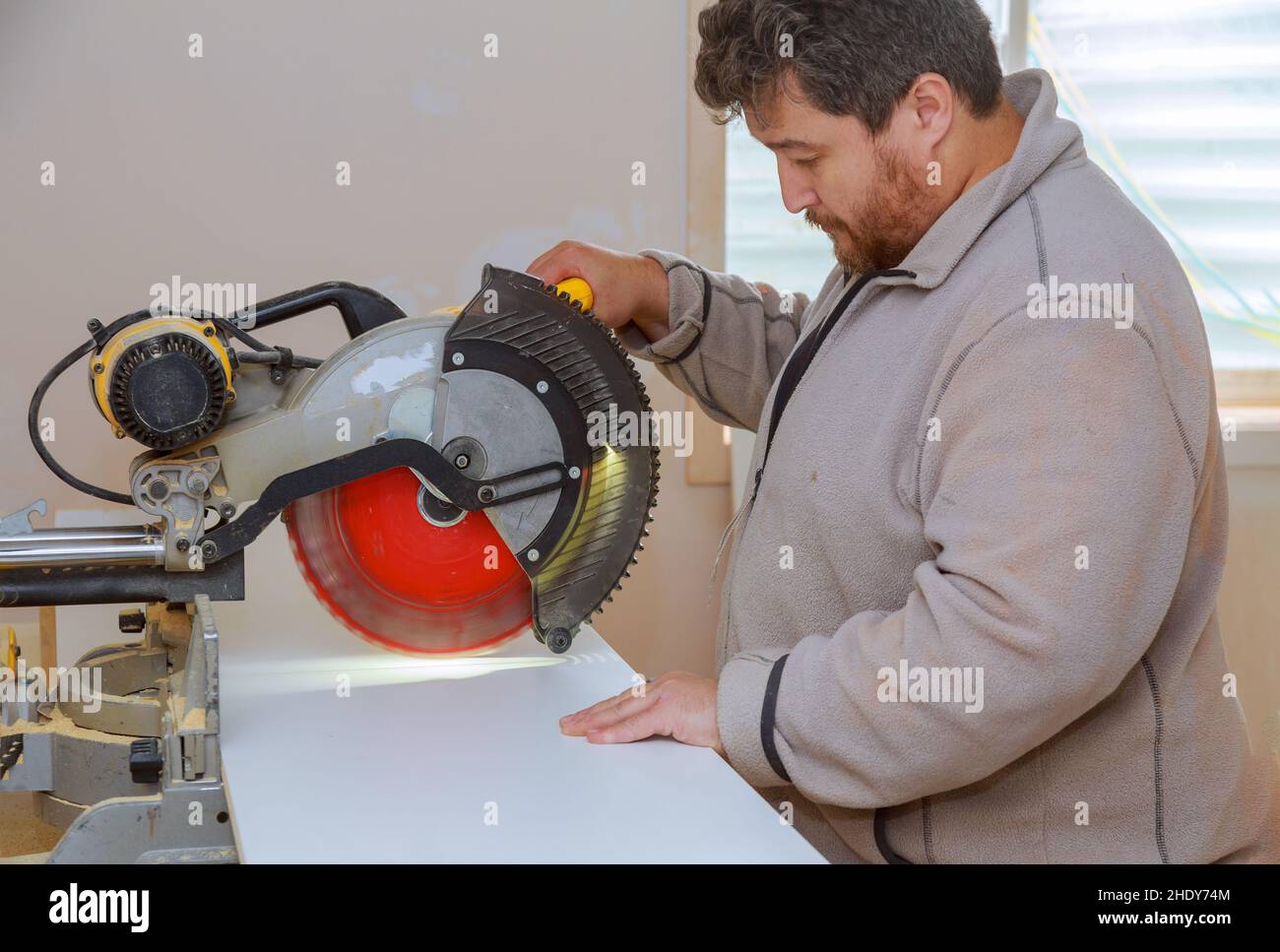 sawing, circular saw, plywood, circular saws, plywoods Stock Photo Alamy