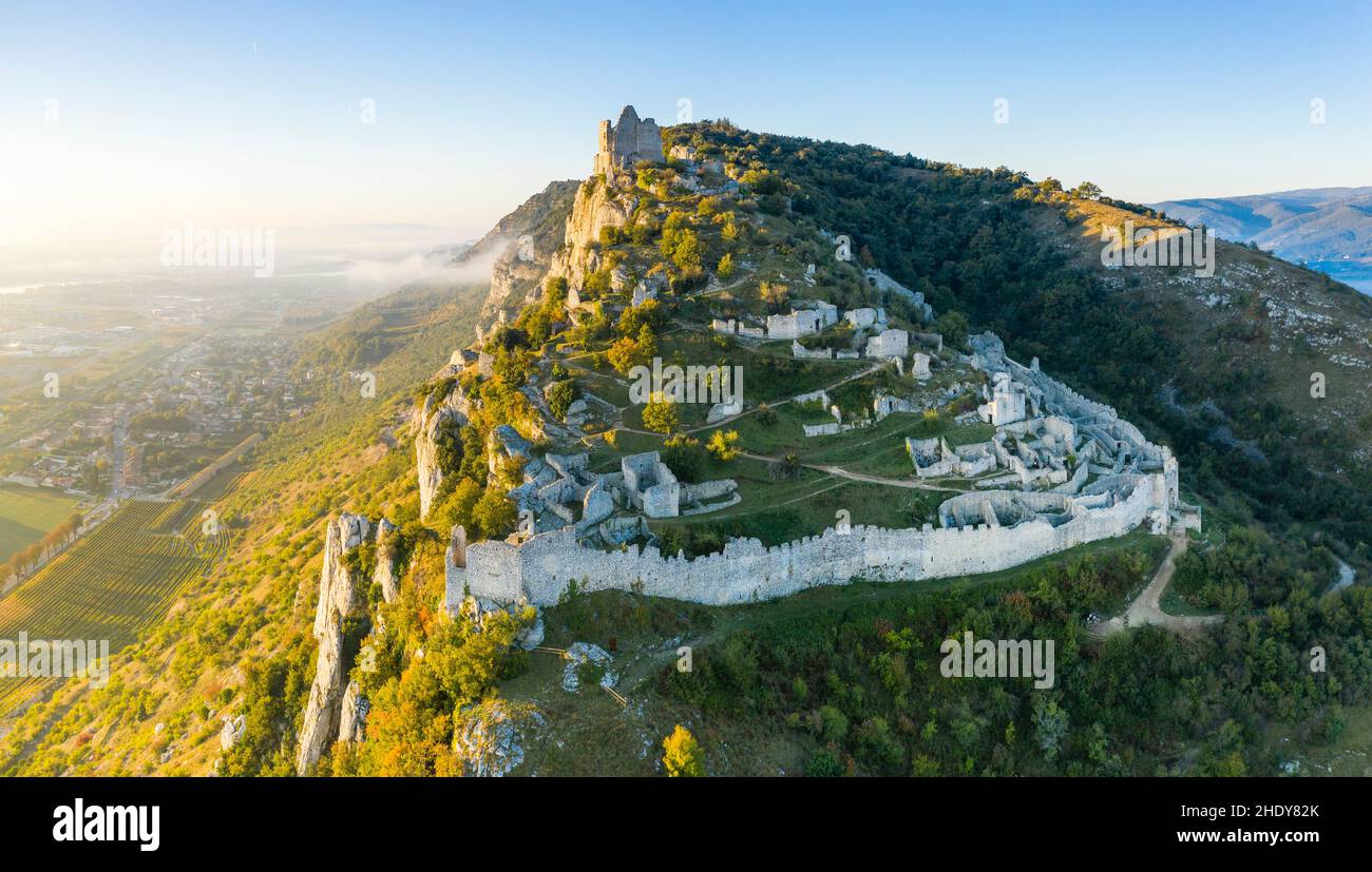 France, Ardeche, Rhone Valley, Saint Peray, Chateau de Crussol, medieval fortress of the early 12th century, ramparts and houses ruins of La Villette Stock Photo