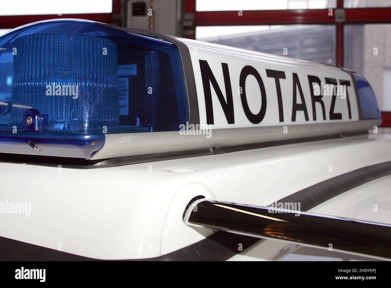 emergency light, paramedic, ambulance, emergency lights, paramedics