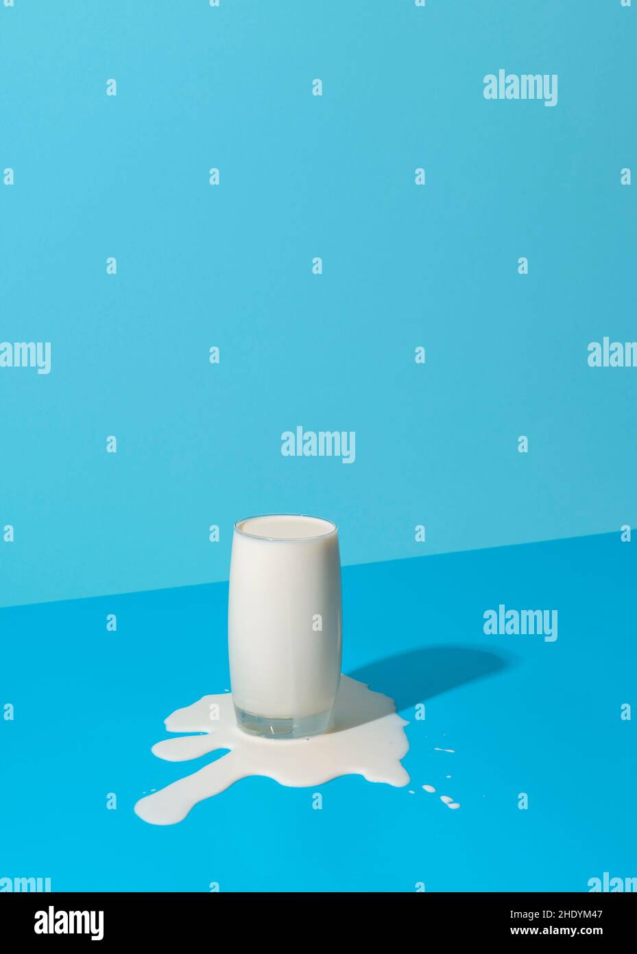 milk, overflow, milks, overflows Stock Photo Alamy