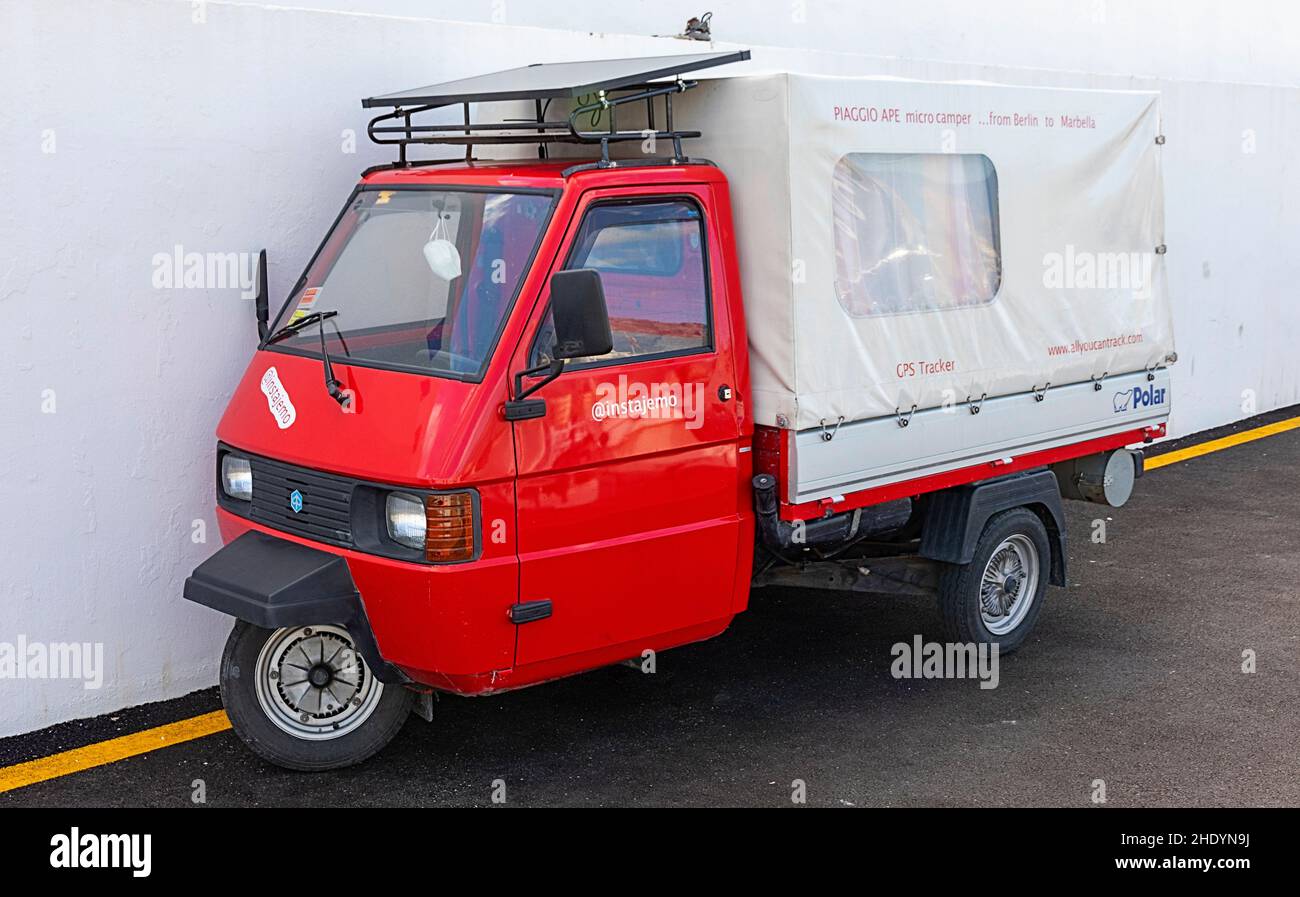Micro camper hi-res stock photography and images - Alamy