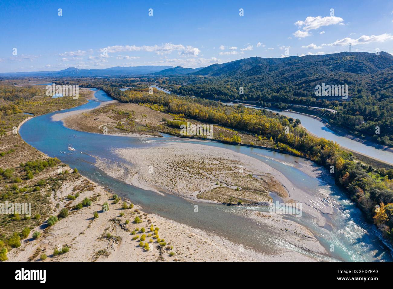 France, Bouches du Rhone, Durance Valley, La Roque d'Antheron, the Durance River and the Canal de l'EDF or Durance machining canal on the right (aeria Stock Photo