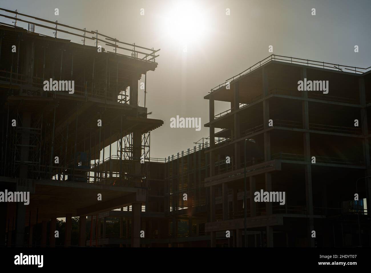 Construction of new luxury modern apartment building Stock Photo - Alamy