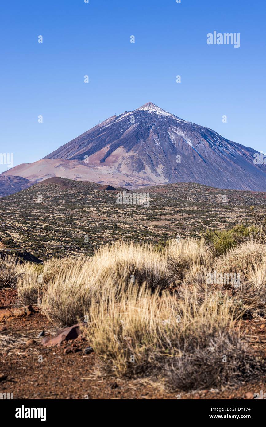 East face of Mount Teide and the peak in the volcanic landscape of the Las Cañadas del Teide National Park, Tenerife, Canary Islands, Spain Stock Photo
