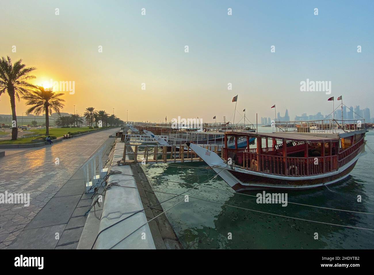 Corniche doha qatar palm tree hi-res stock photography and images - Alamy