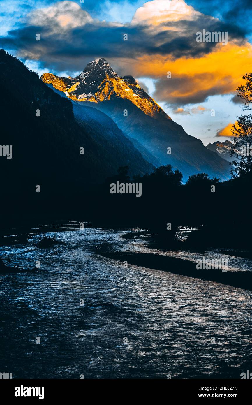 Beautiful rocky mountains hi-res stock photography and images - Alamy
