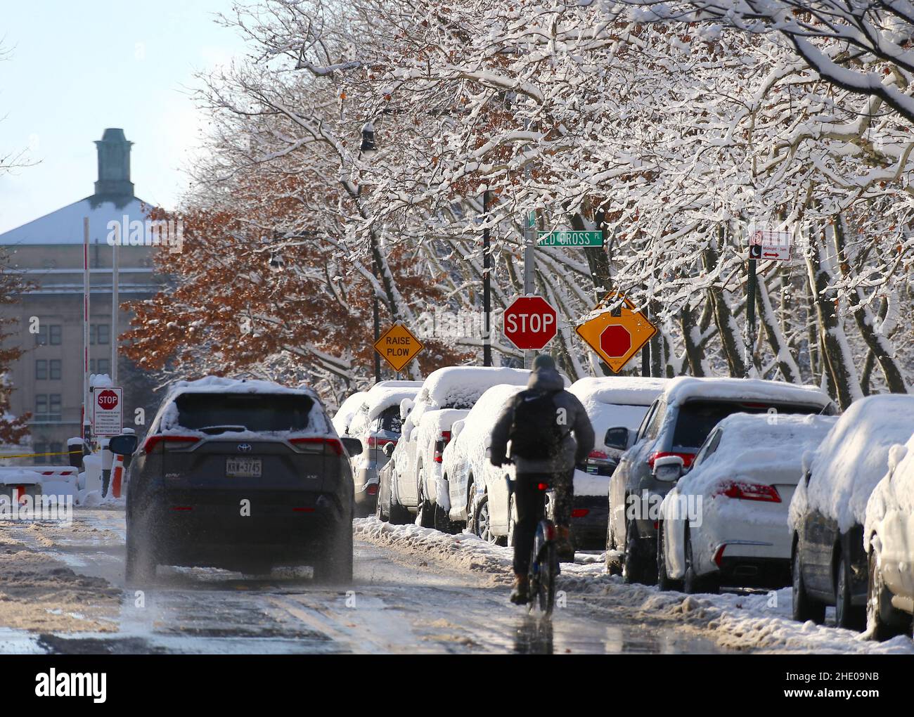 Atmosphere of the first snow of the season in New York City, NY on ...