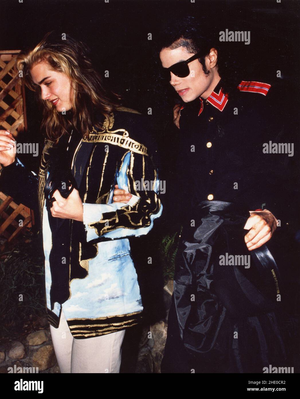 Los Angeles.CA.USA. LIBRARY. Michael Jackson and Brooke Shields going to a  restaurant. 19th November 1991. UPDATED:03.01.2022  Ref:LMK30-SLIB030122PBOR-001 Peter Borsari/PIP-Landmark Media  WWW.LMKMEDIA.COM Stock Photo - Alamy