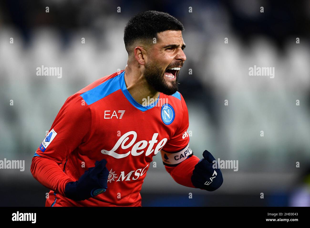 Turin, Italy. 06 January 2022. Lorenzo Insigne of SSC Napoli reacts during the Serie A football match between Juventus FC and SSC Napoli. Credit: Nicolò Campo/Alamy Live News Stock Photo