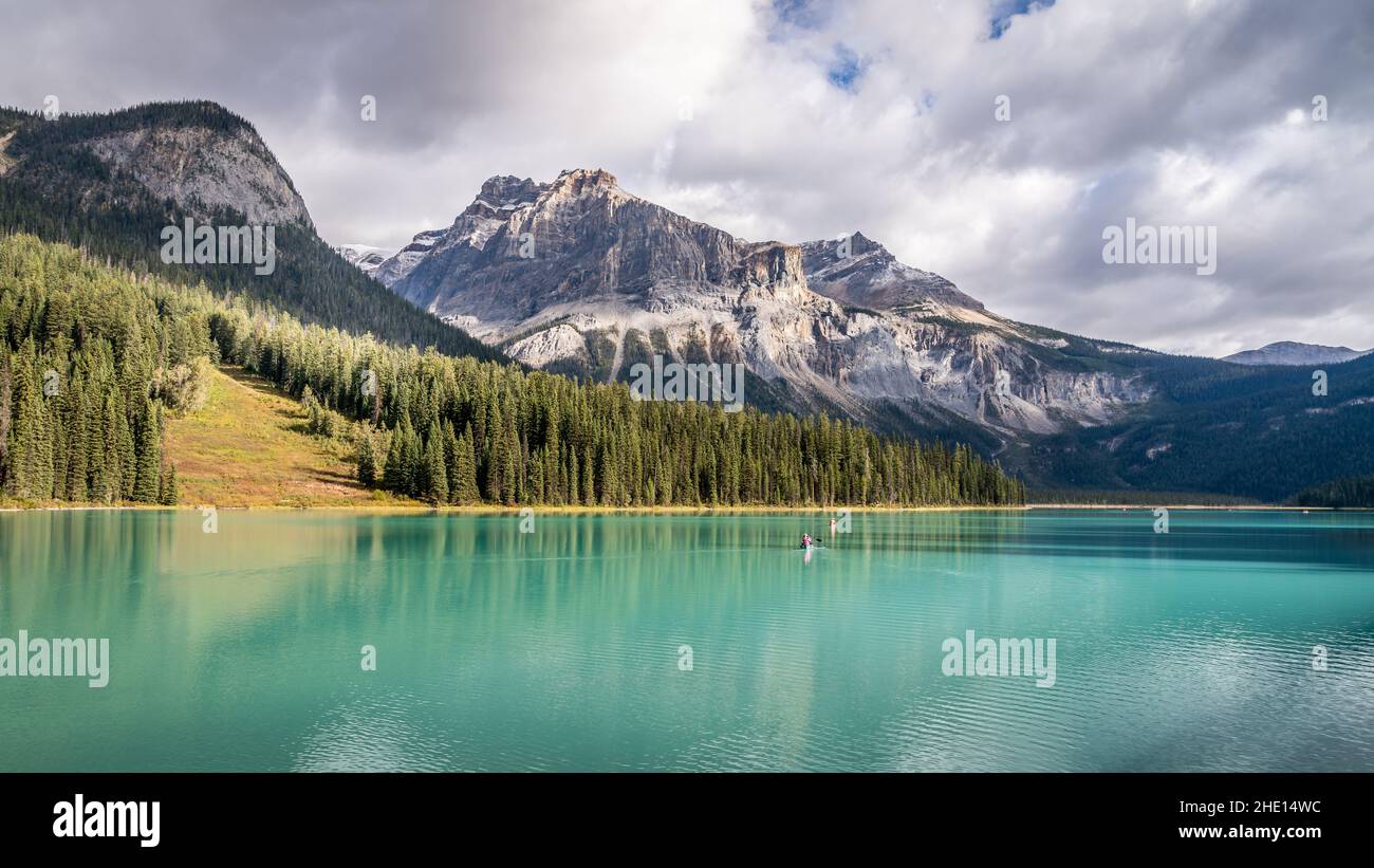The turquoise water of Emerald Lake in Yoho National Park in British Columbia, Canada Stock Photo