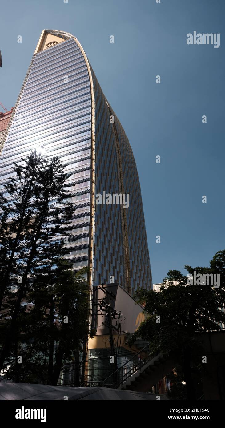 Krungsri Bank Exchange Toweraffluent Stock Photo Alamy