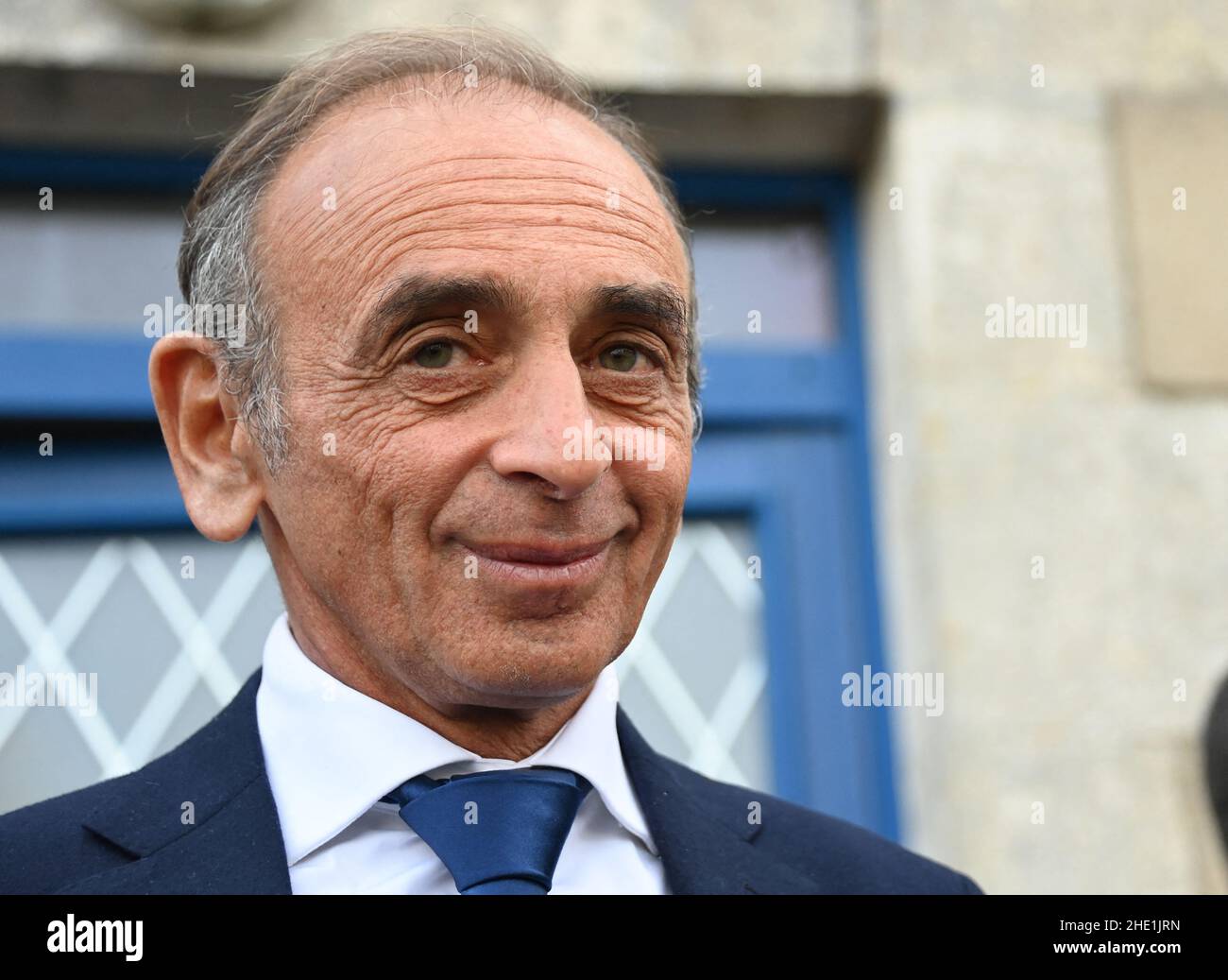 Villempuy Mayor Vincent Lhopiteau and French far-right presidential ...