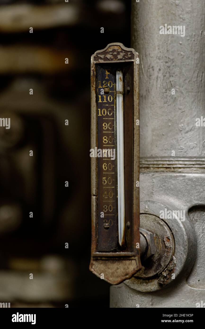 Components of an old air conditioning unit in Waukegan, USA Stock Photo