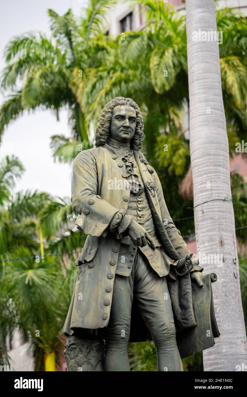 Statue of Bertrand François Mahé de Labourdonnais, former Governer