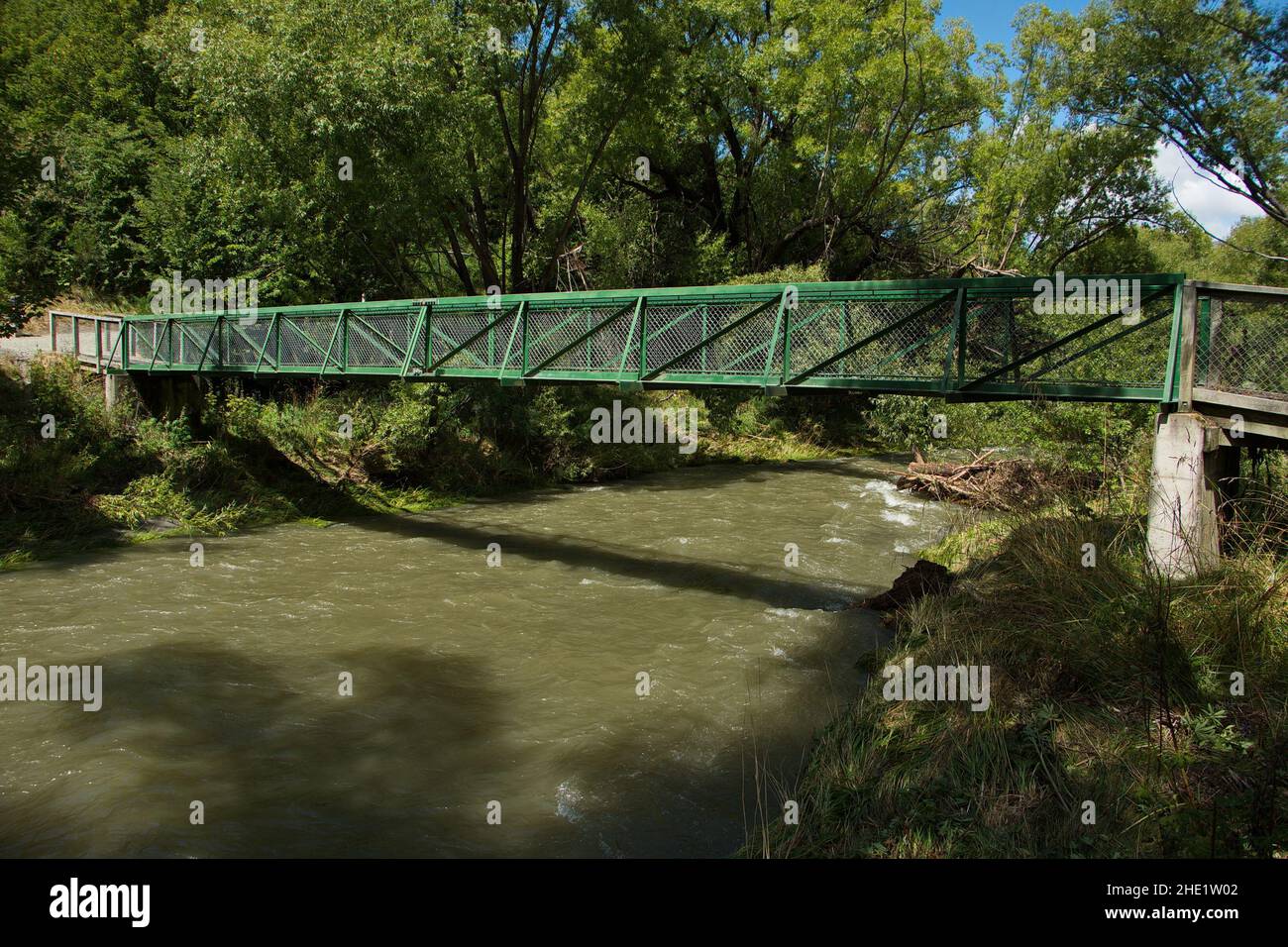 Bridge over Arrowtown river on Arrotown River Walk in Arrowtown in ...