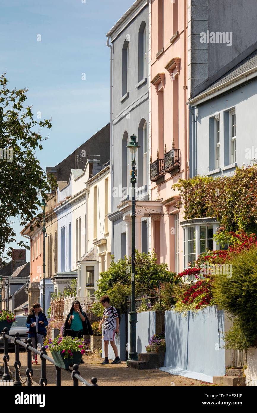 UK, Wales, Pembrokeshire, Pembroke, Main Street, Orielton Terrace – the Chain Back, colourfully painted elegant Georgian houses Stock Photo