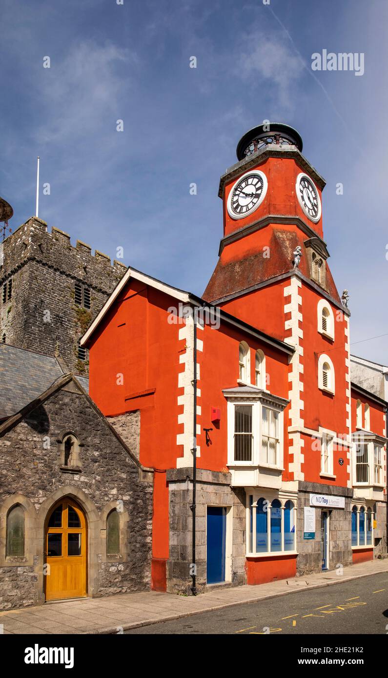 UK, Wales, Pembrokeshire, Pembroke, Main Street, Clock House Stock Photo