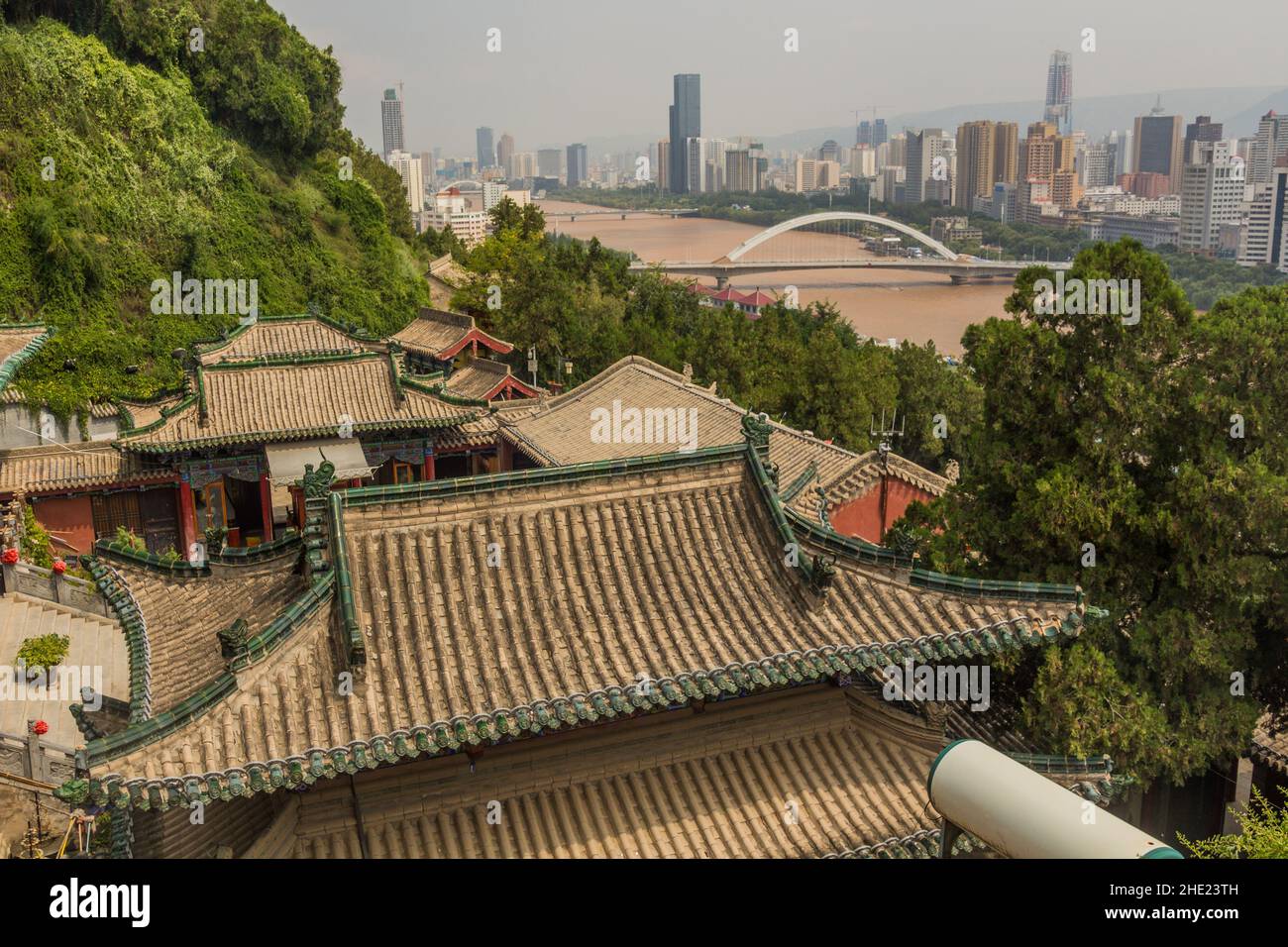 Yellow river Huang He in Lanzhou from White Pagoda temple, Gansu Province, China Stock Photo