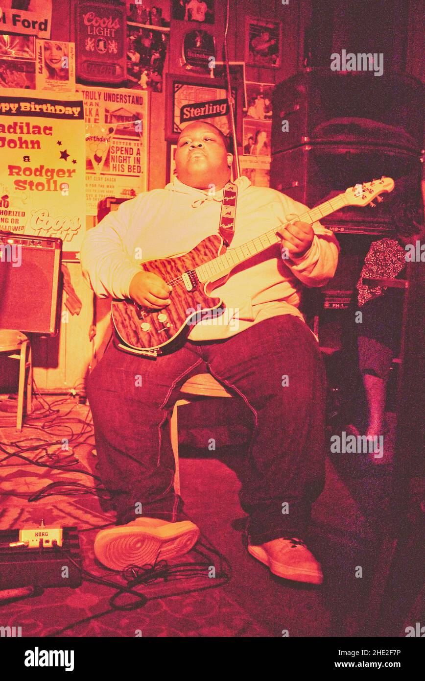 Kingfish Ingram Blues guitatrist playing at Reds in Clarksdale Mississippi USA 2013 Stock Photo