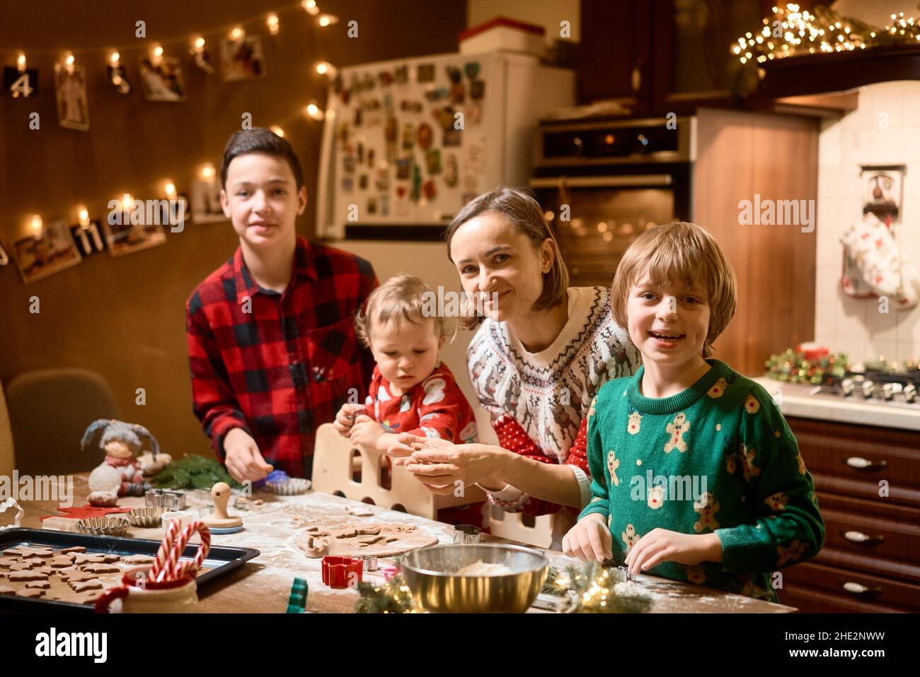 Family is Cooking Gingerbread cookies