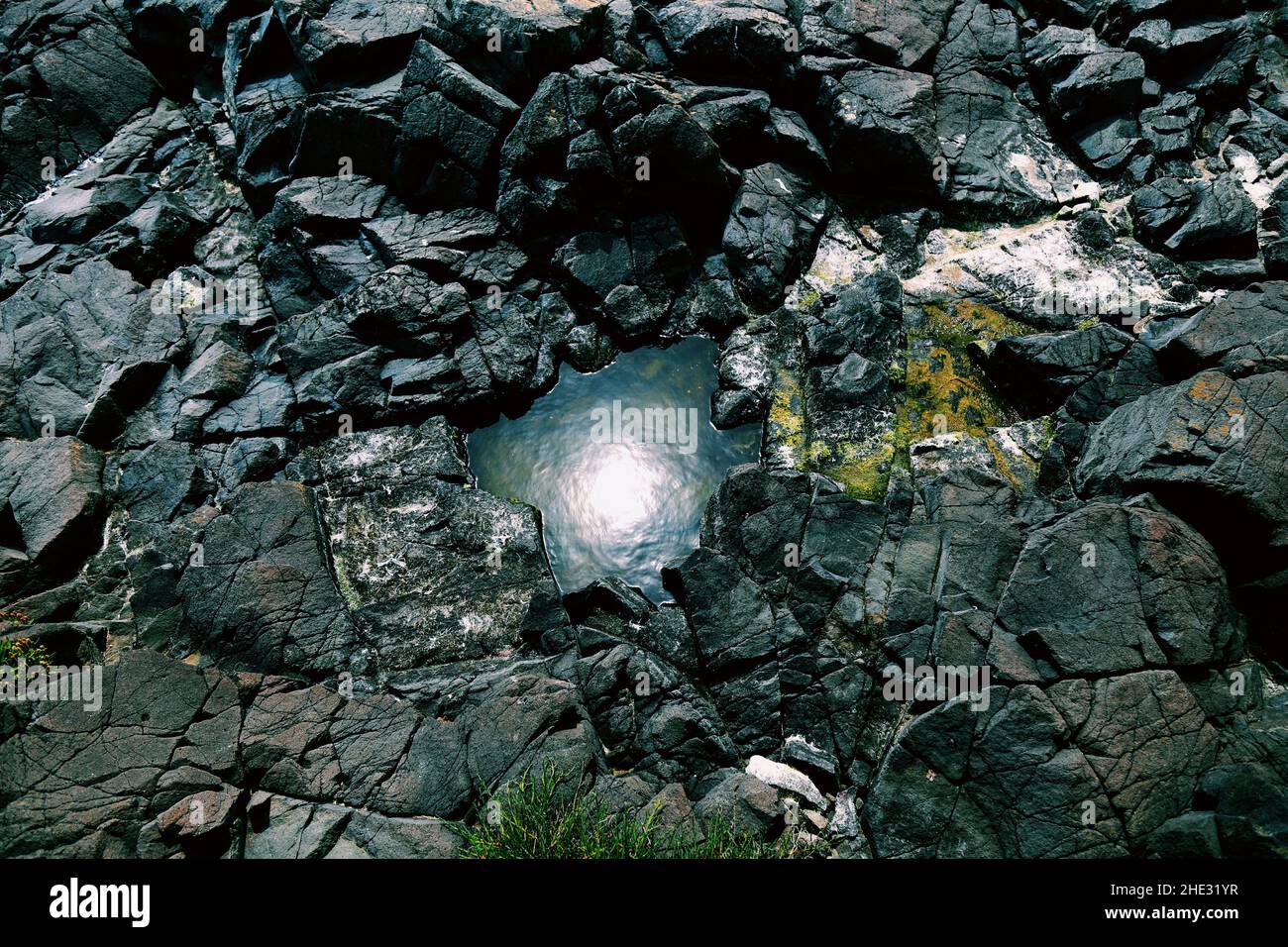 Slit Between Rocks Small hole between rocks hi-res stock photography and images - Alamy