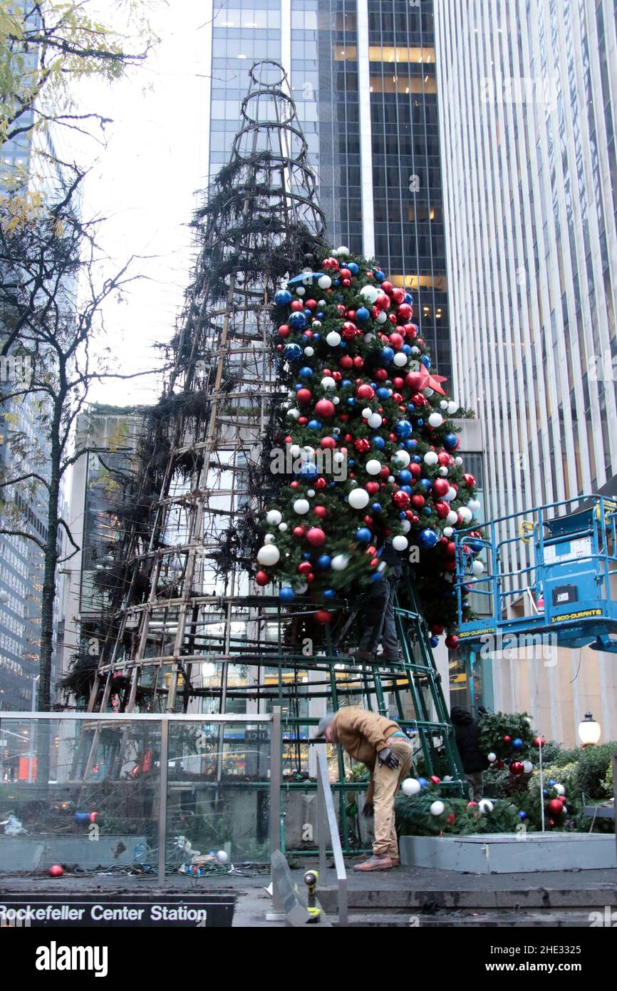 Setting fire to houses hires stock photography and images Alamy