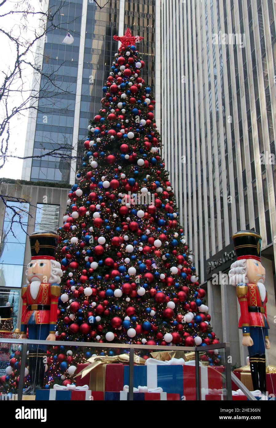 New York NY 20211217FOX News Christmas Tree Completely Restored