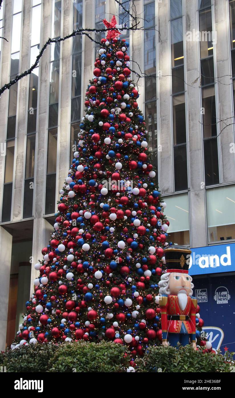 New York NY 20211217FOX News Christmas Tree Completely Restored