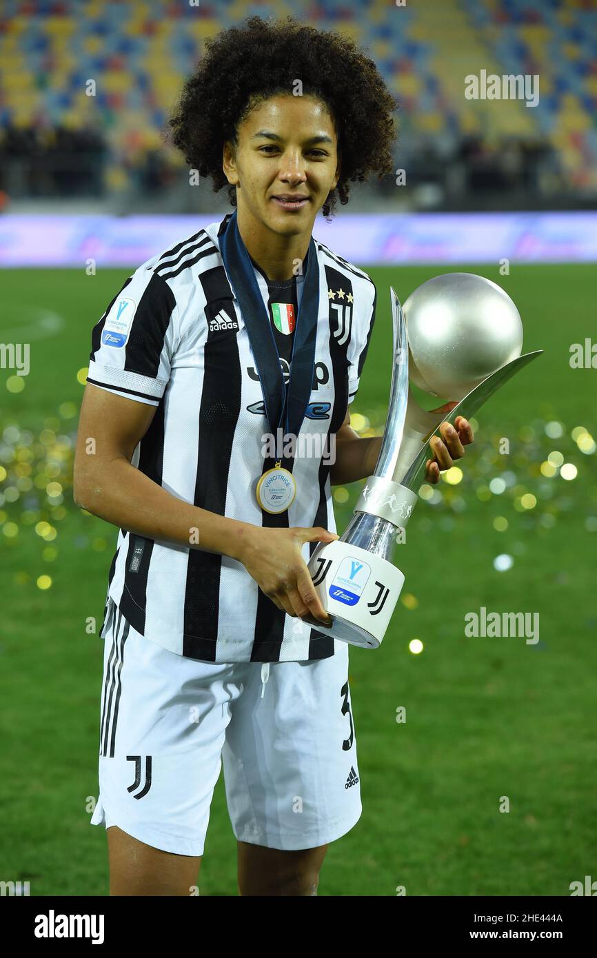 Frosinone, Italy , 08 January , 2022 Pictured left to right, Sara Gama of Juventus woman with cup during woman football supercup final match Juventus v Milan Credit: Massimo Insabato/Alamy Live News Stock Photo