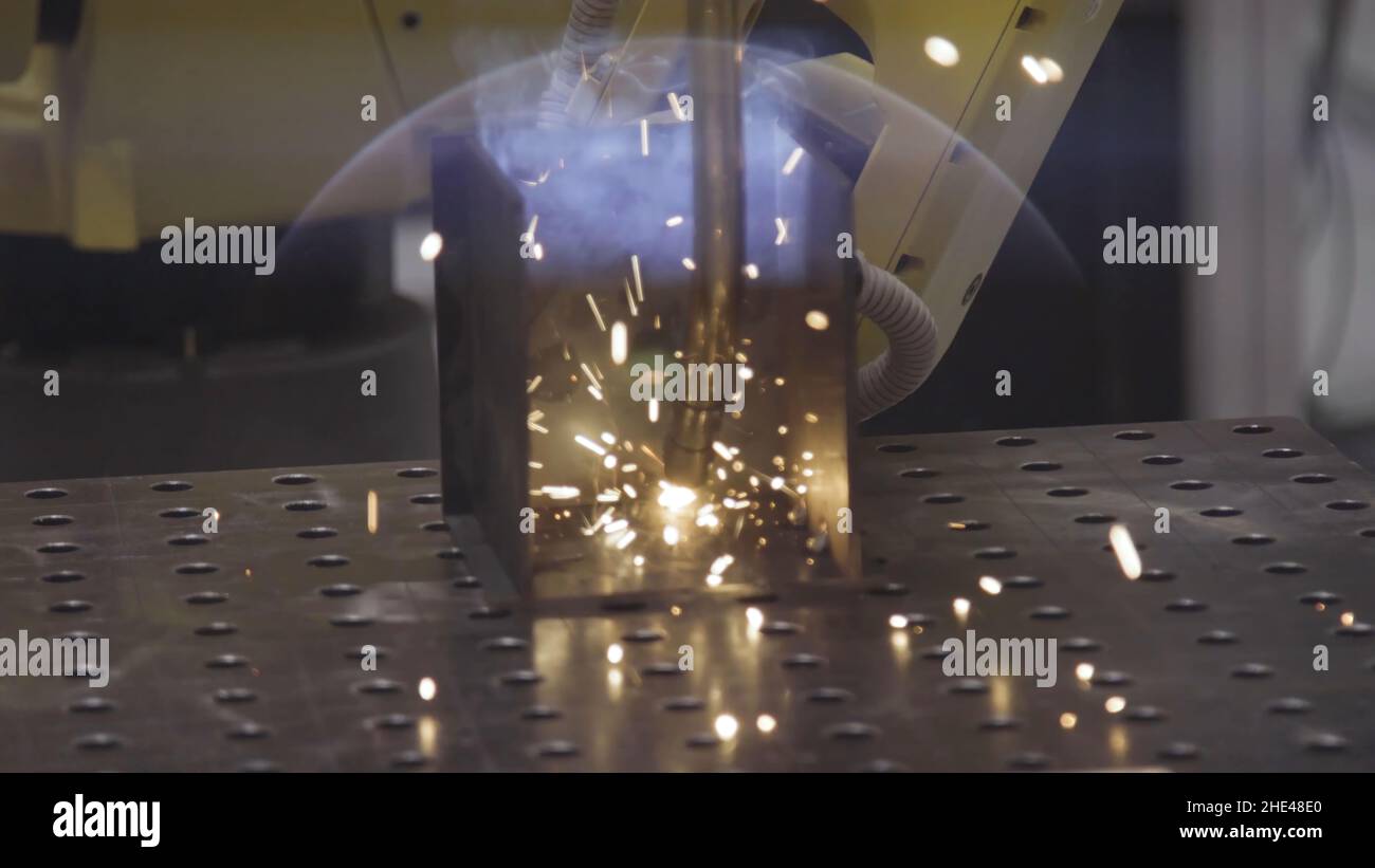 Fast moving assembly line hi-res stock photography and images - Alamy