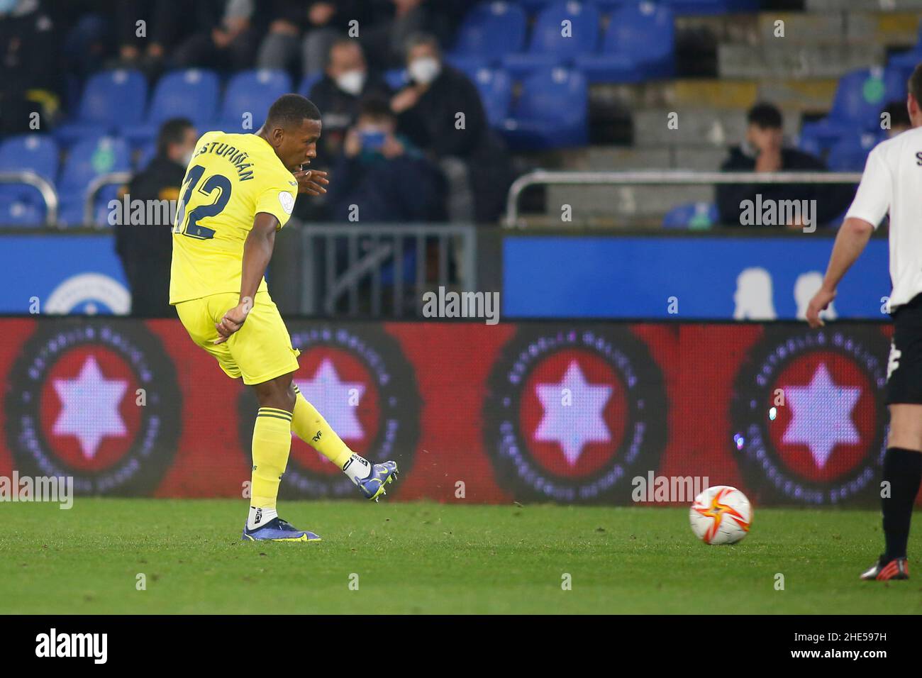 A Coruna-Spain.Pervis Estupiñán in action during the football match of Spanish King's Cup between Victoria CF and Villarreal in Riazor Stadium Stock Photo