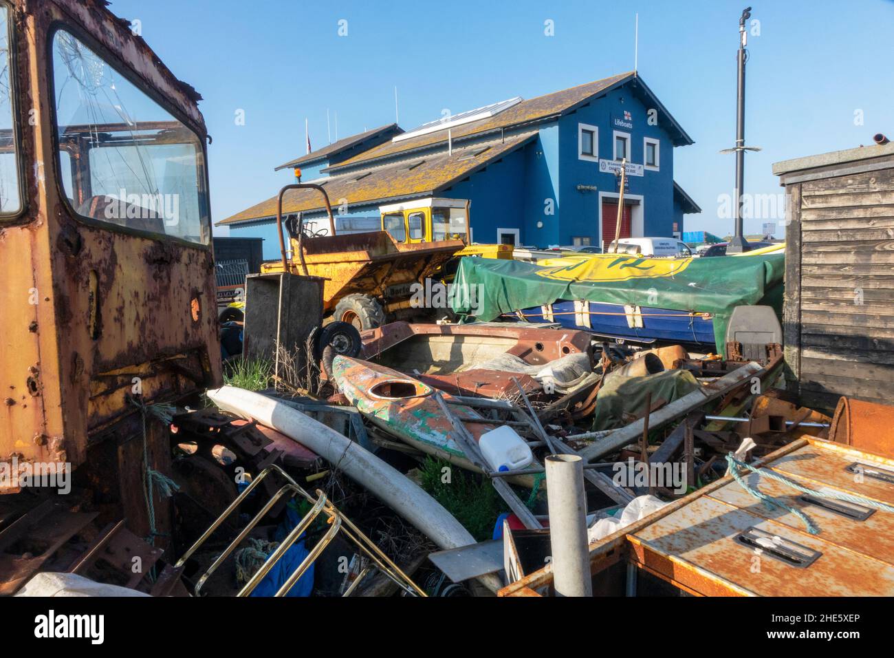 Scrap on Hastings Stade beach Stock Photo