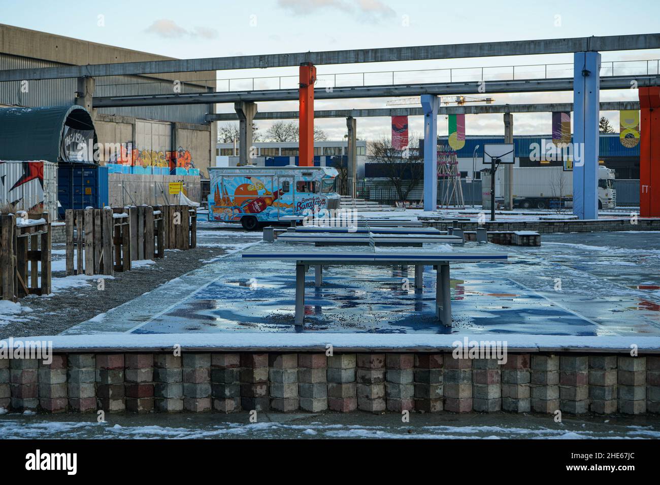 Table tennis court in Munich during the Corona Pandemic thaw at the