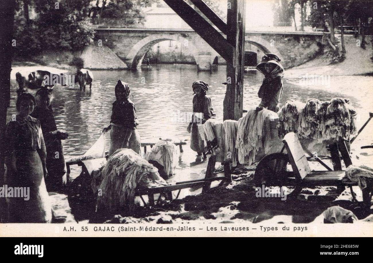 SaintMédardenJalles Lavoir 2 Stock Photo Alamy