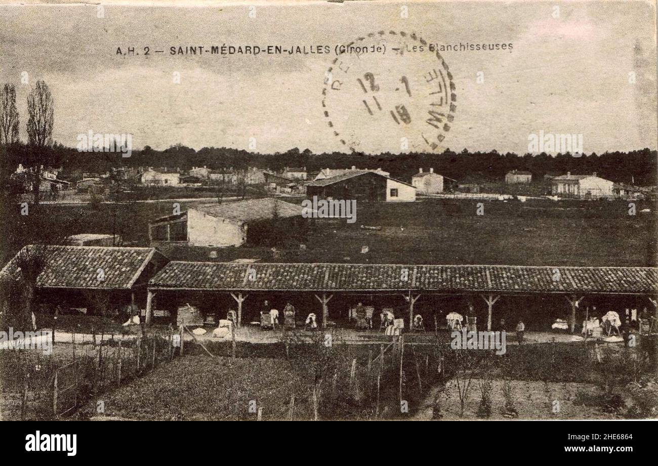 SaintMédardenJalles lavoir 6 Stock Photo Alamy