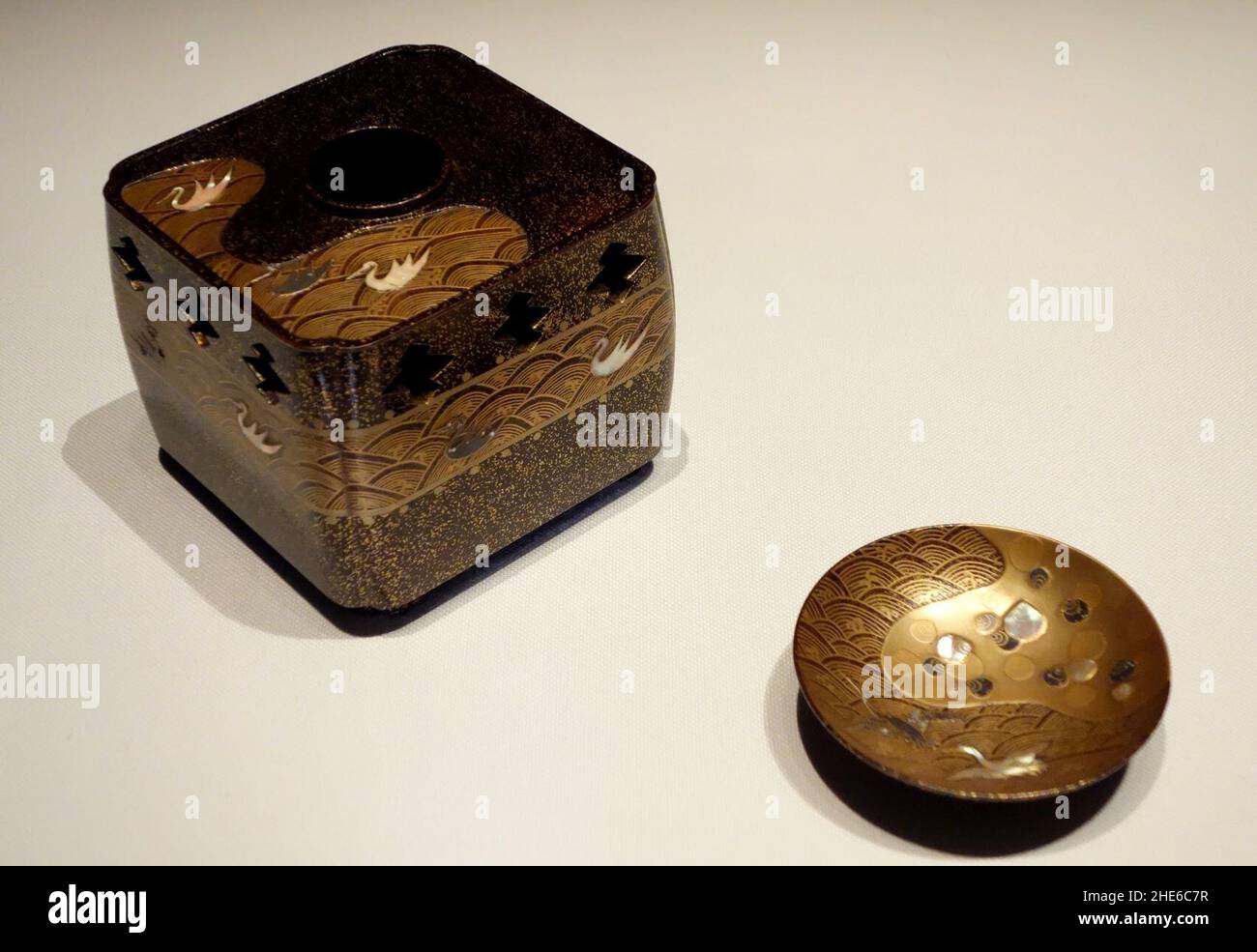 Lacquer with mother of pearl inlay hi-res stock photography Lacquer with mother of pearl inlay hi-res stock photography
