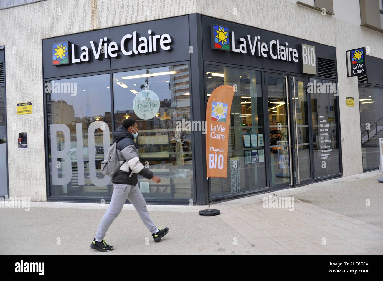 France Seine Saint Denis 93 Bagnolet La Vie Claire Organic Supermarket Stock Photo Alamy