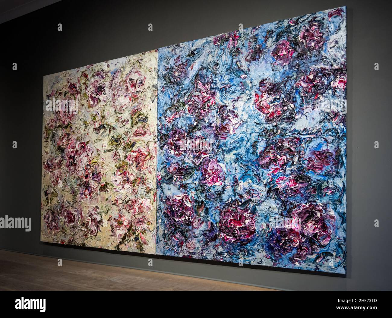 Pair of large impasto floral paintings by Geoff Uglow in exhibition at The Scottish Gallery, Edinburgh, Scotland, UK Stock Photo