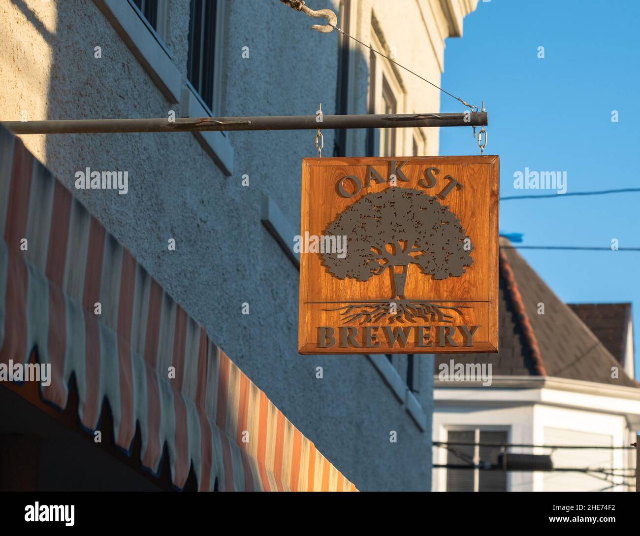 Oak street brewery hires stock photography and images Alamy