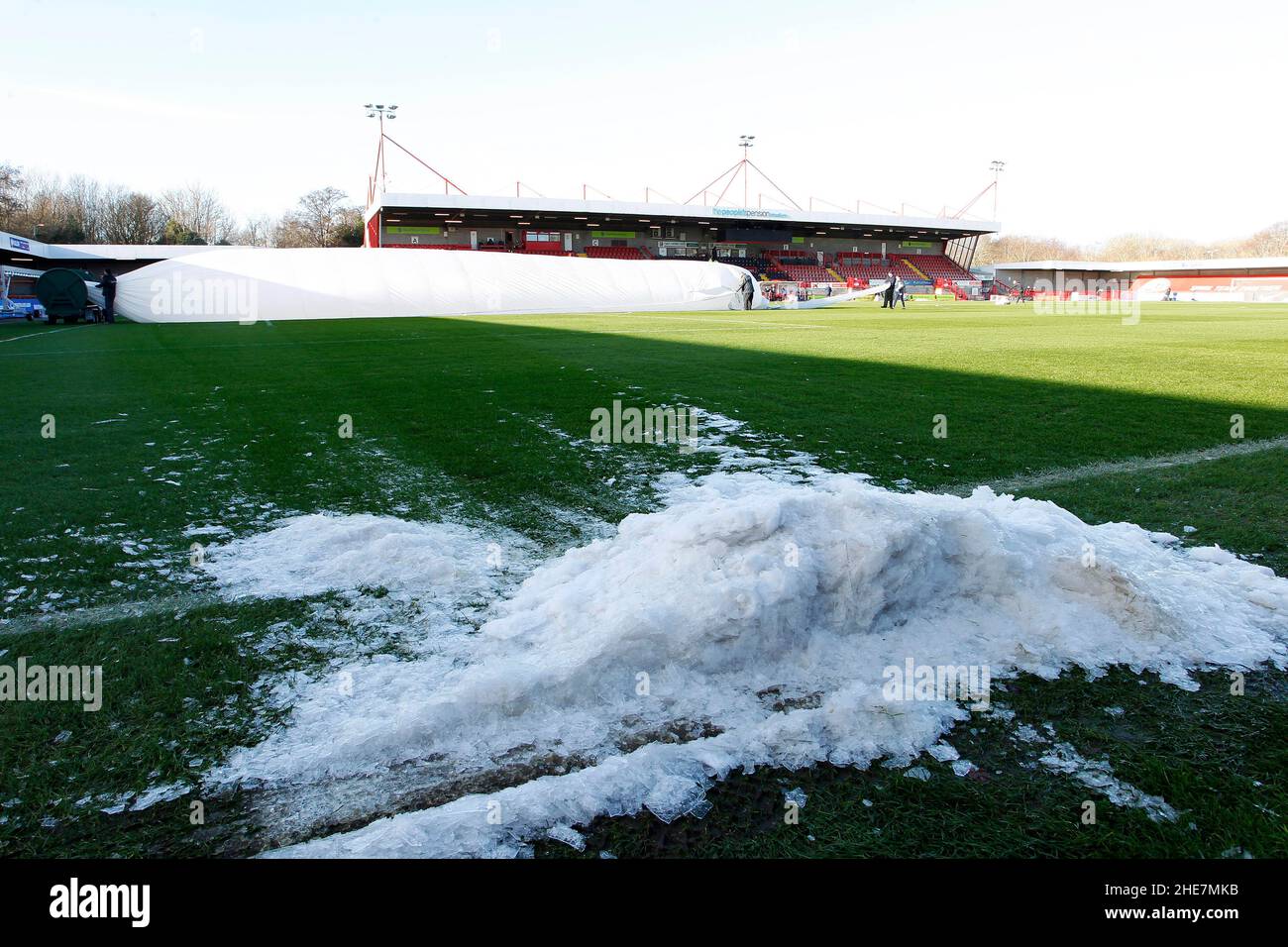 London, UK. 01st Feb, 2018. CRAWLEY, United Kingdom, DECEMBER 12: A general view of the icy conditions during Barclays FA Woman Super League between Brighton and Hove Albion and Manchester United at The People's Pension Stadium, Crawly on 12th December, 2021 Credit: Action Foto Sport/Alamy Live News Stock Photo
