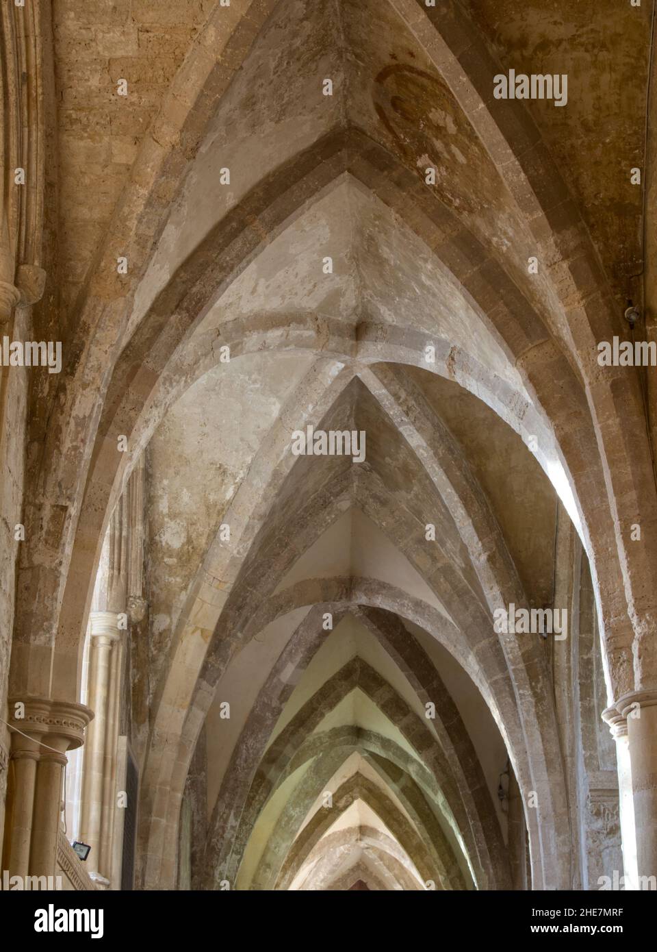 Stone Quadripartite Rib, Ribbed Vault Roof, Arches And Arch Windows, Christchurch Priory UK Stock Photo