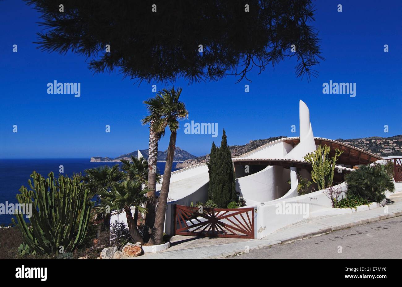 Port Andratx, luxuriöse Villen, Mallorca, Balearen, Spanien, Europa | Port Andratx, luxury villas, Mallorca, Balearic Islands, Spain, Europe Stock Photo