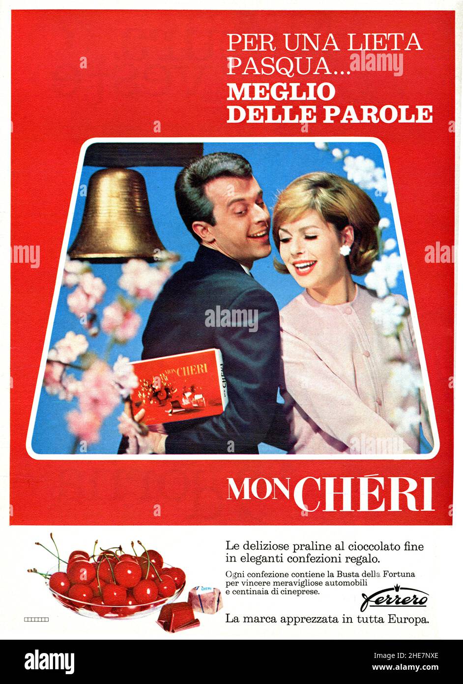 Fabulous 1960s Italian magazine advert for Mon Chéri chocolates. Full page, April 1965 Stock Photo