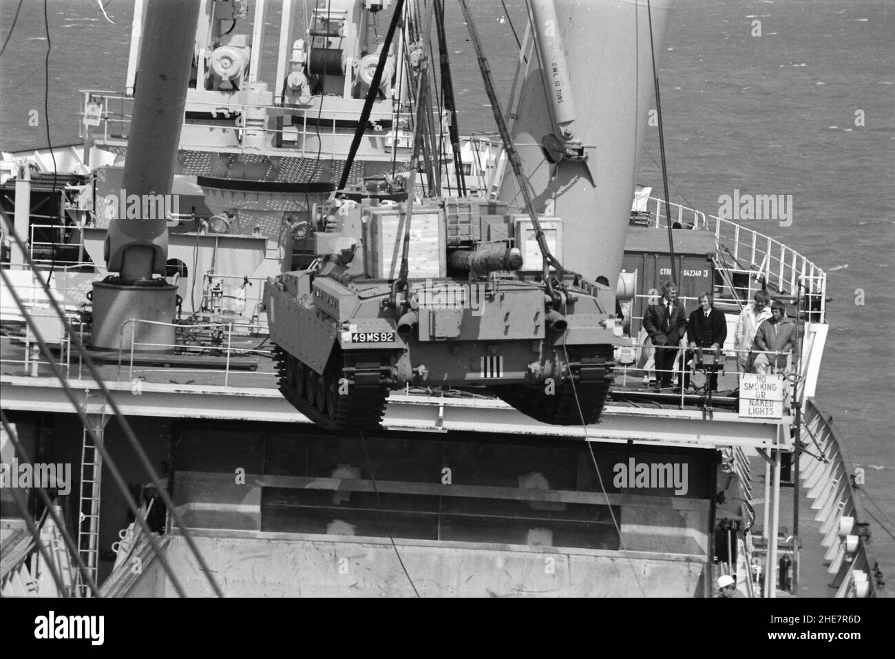 Loading Chieftain Tanks for Kuwait onboard cargo ship M/V Ibn Rushd,  anchored off the Isle of Wight in Cowes Roads, 20th May 1977 Stock Photo -  Alamy