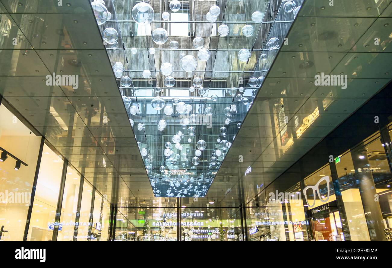 Fünf Höfe shopping center, Munich, Bavaria, Germany Stock Photo