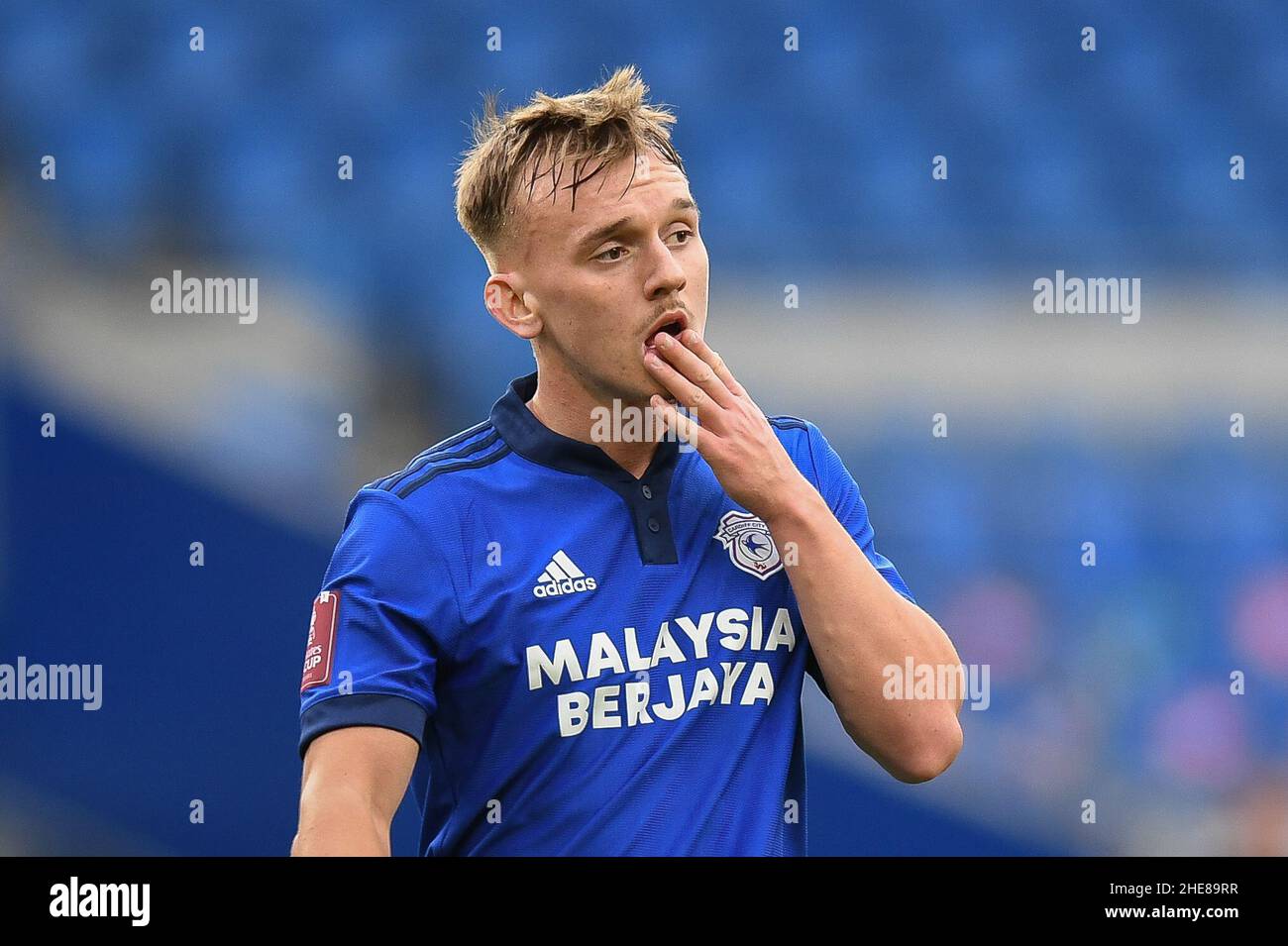 Isaak Davies: Cardiff City youngster has watched Huddersfield winner '1,000  times' - BBC Sport