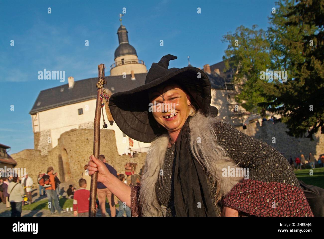 Walpurgisnacht im Harz am 30.04. jeden Jahres, hier auf Burg Falkenstein, Falkenstein, OT Pansfelde, Harz, Sachsen-Anhalt, Deutschland, Europa | Walpu Stock Photo